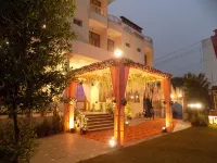 Chandra Pushp Palace