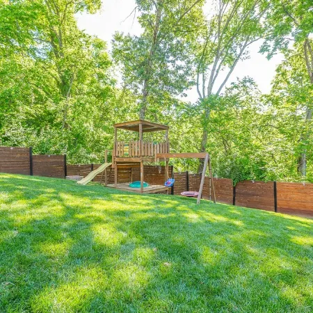 Tranquil Downtown Retreat - 4 Minutes to Aquarium & Coolidge Park!