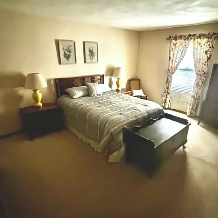 Family Friendly 4 Bedroom House Near Penn State University