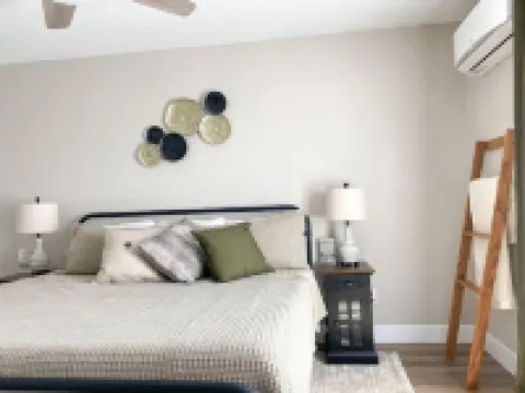 Lazy B Bungalow of Zion W