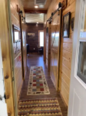 Chamberlain 2 Bedroom Cabin, Sleeps 4-6, Great View,  Boat/Camper Parking, Quiet