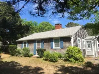Peaceful, comfortable Cape Cod house close to the shore Hotels in Eastham