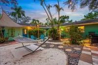 Tranquil Tide Villa 1 -River view w/ pool on riverwalk, near beach, pet friendly