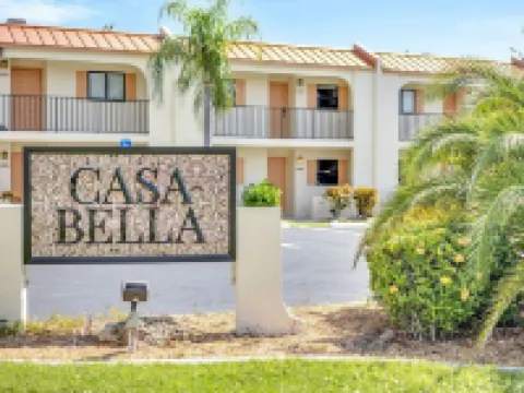 Renovated 5-Star Condo - Pool & Tennis – Near Fort Myers Beach Hotels in Iona