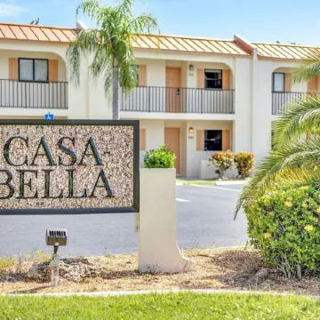 Renovated 5-Star Condo - Pool & Tennis – Near Fort Myers Beach