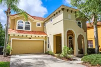 Watersong Heights, a Spacious 6 bedroom Villa on the Gated Watersong Resort Hotel a Davenport