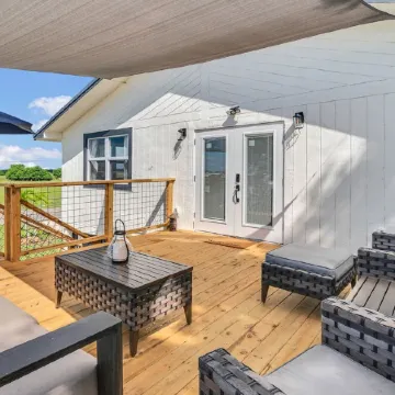 Modern Farmhouse Cottage
