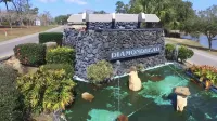 Studio in quite lake setting. Perfect for Golf, visit New Orleans or just relax.
