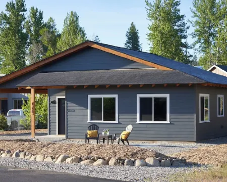 Winthrop Trailside Getaway 2 - A cozy trailside retreat in the Methow Valley. Hotels in Winthrop