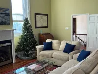 Spectacular, two-bedroom apartment near downtown RVA.