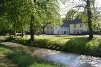 Holiday house directly on the lake for 4-5 people Hotels in Zetel