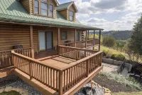 Pet + Family Friendly, 4 mins to Golf, on the Bourbon Trail, & close to the Ark!