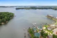 Lakefront Walkout Condo in StillWaters – Stunning Views & Prime Location!