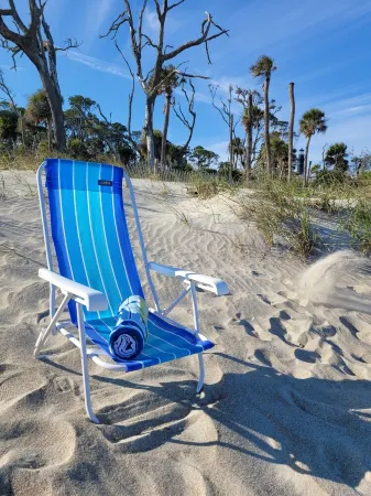 Sleeps 6 - Centrally Located to Mcrd PI & Downtown! Отели рядом с достопримечательностью «Spanish Moss Trail Train Depot»