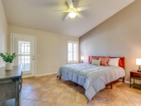 Backyard Luxury with Private Pool and Hot Tub on Golf Course Hotels in Avondale