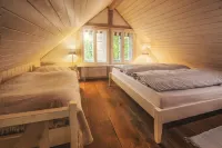 historical house in Heidevillage on the outskirts of forest Hotels in Natendorf