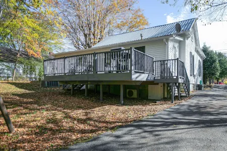 The Brigadoon a Breathtaking Cottage in Leipers Fork