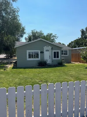 Snake River Cabin in Grand View