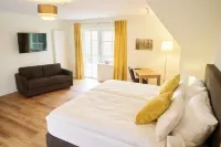 Country house Eichengarten spacious & elegant-6 bedrooms, 7 bathrooms, 12 pers.