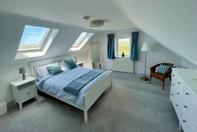 A spacious, detached, modernised cottage near Abersoch with stunning sea views. Hotels near Pwllheli Traeth Marian-y-de Beach