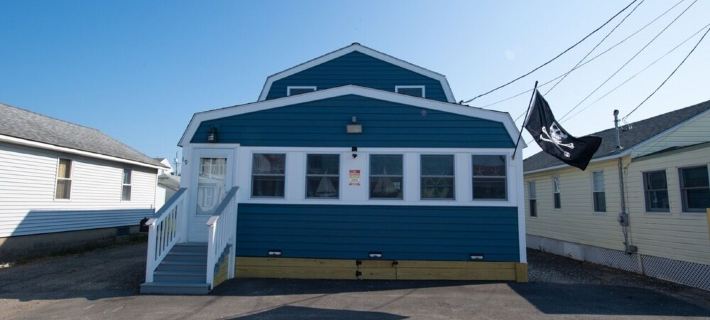 步行3分鐘到海灘，高端、現代、全面翻新海濱度假屋！ 漢普頓海灘住宿飯店