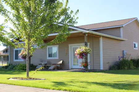 Close To Everything! Well Equipped, Centrally Located House Near Coeur D'alene. Отели рядом с достопримечательностью «Dr. Cher Jacobsen, MD»