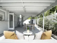 Bay Breeze Manor: Grand 5BR Queenslander Haven Hotels in Wynnum