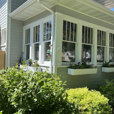 Charming 4 bedroom, 2 bath home near dowtown Fargo.