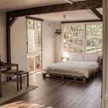 Violet's Cottage, 5 Minute Walk to the Heart of Emerald and Puffing Billy! Rooms