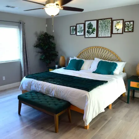 Spacious 5BD Home w EV charger near Sequoia Ntl Pk