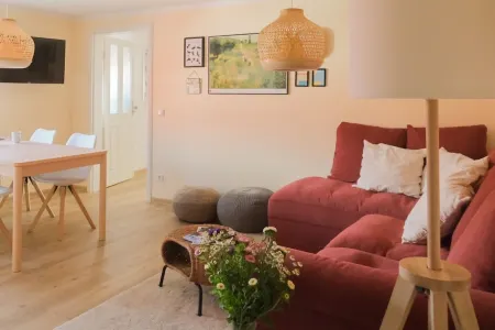 Haus Hummel | vacation apartment Liese | 300 m to the lake | large garden & playground