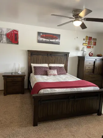 Temple Place #2 is a family friendly & convenient home located in town! Отели в г. Винта Каунти