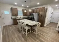 2 minutes to the Beach! Centrally located and family friendly vacation retreat!