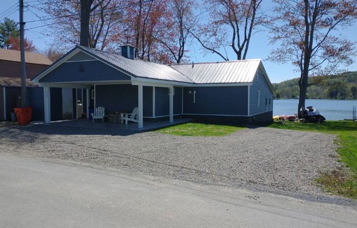 Cottage at Weller Island