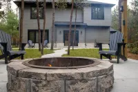 Forest Weekend Vacation Home Close to Castlerock Lake and Buckhorn State Park - 4 stjerner