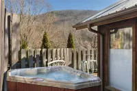 Relax in the Private Hot Tub and Listen to the Beautiful Sounds of Nature.