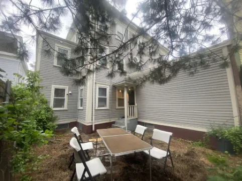 🌟Spacious + Backyard🌟50ft to Atwells & Downtown!🍝🎇