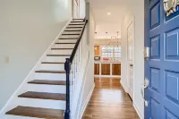 Waterfront Lake Lanier - Private Dock & Fire Pit space for the whole family!