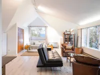 Airy Studio with Lake Access & Views, AC, 5Min to Downtown レーンジリーのホテル