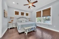 Pet Friendly! Bikes! Inlet Beach! Community Pool! Minutes to the Beach!