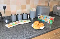 STUNNING 3 bed semi, walking distance to the city centre!