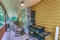 WindFall-Stunning and Secluded Creekside Cabin, Pet Friendly, Two Fire Pit Areas