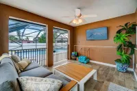 ☀Palm Breeze ☀ 1mi to Beach ☀ Heated Pool ☀ Custom Kitchen ☀
