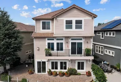 Luxury Lakefront Escape with Stunning Views at Sparks Marina
