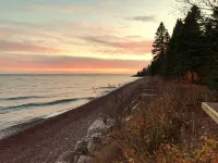 Timber-frame Beach Chalet on Lake Superior between Lutsen and Grand Marais