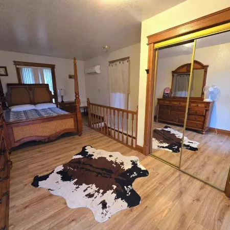 Lazy River Cabin