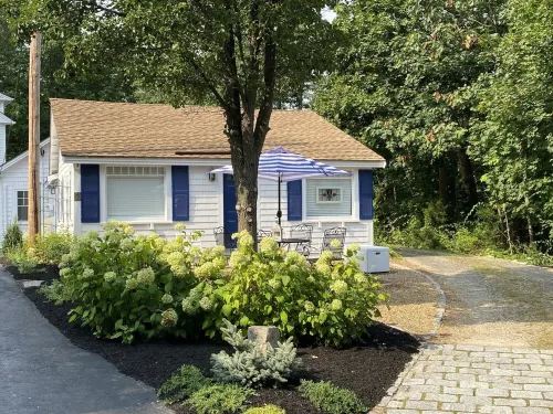 Classic Maine Beach Cottage - In the Heart of Ogt. Village , Walk to everything