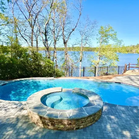 Massive Lakehouse - Infinity Pool, Hot Tubs, Dock, Firepit