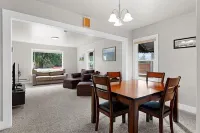 Cozy Cowboy Cabin in Polson: Historic Charm, Modern Comfort Near Flathead Lake