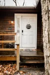 Cozy Cabin in Massanutten Resort, private yard, minutes from attractions!